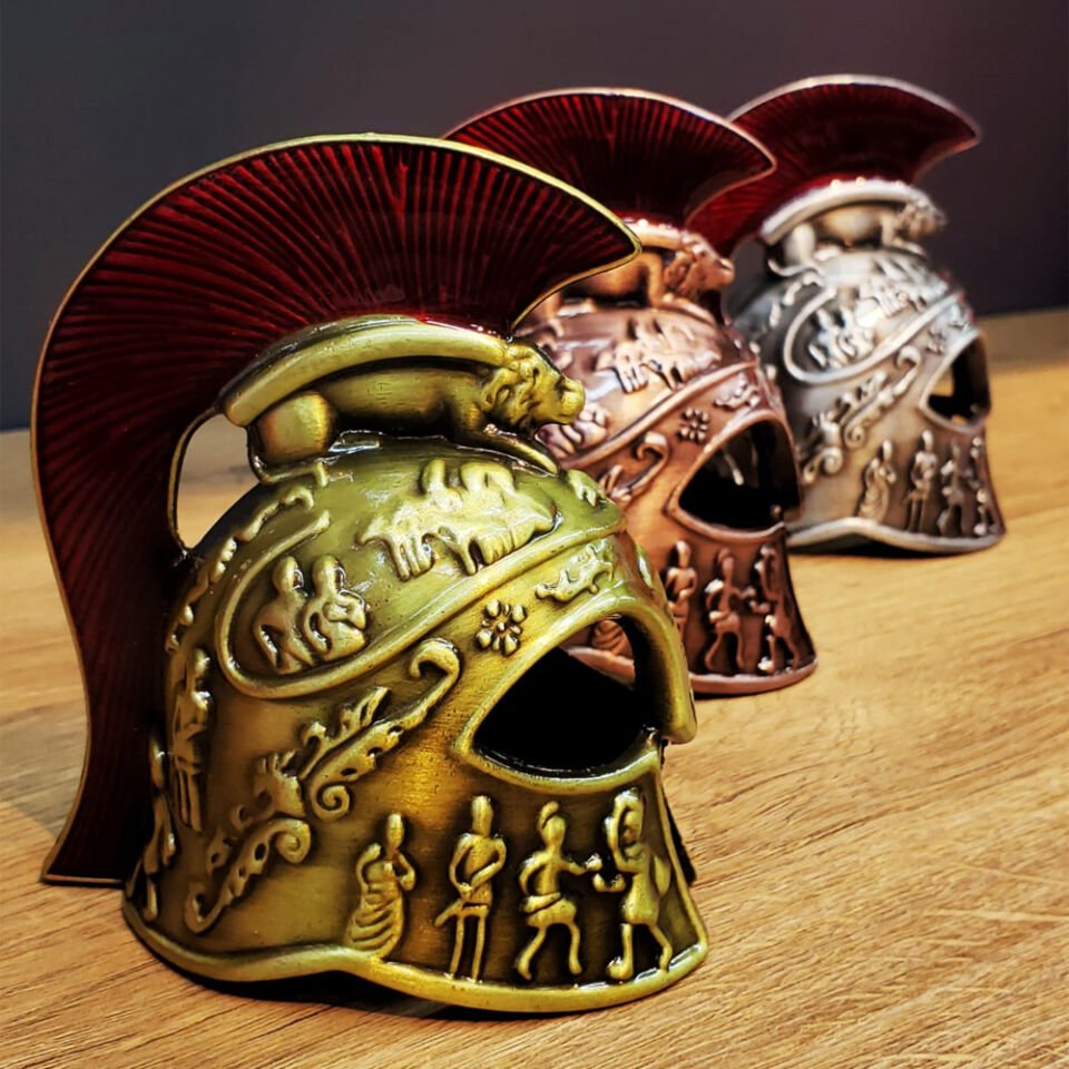 Metal Dekoratif Şövalye Miğferi